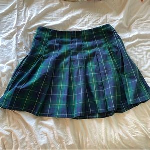 Divided plaid mini pleated schoolgirl skirt size 6